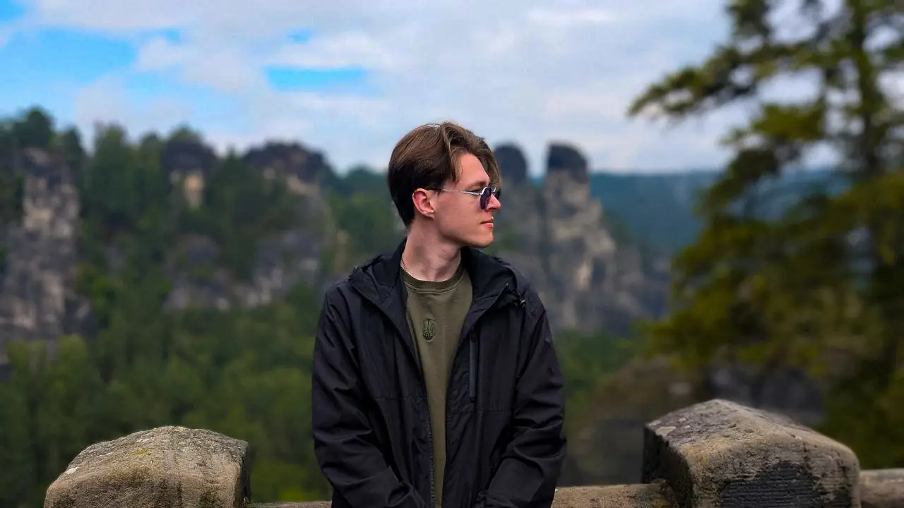 Svyato outdoors